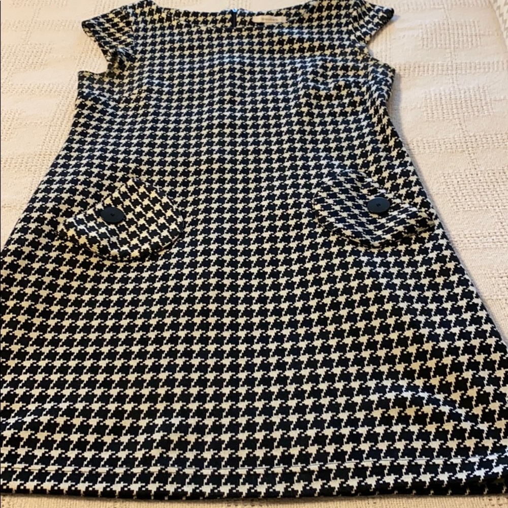 Dress Barn black & white houndstooth dress.